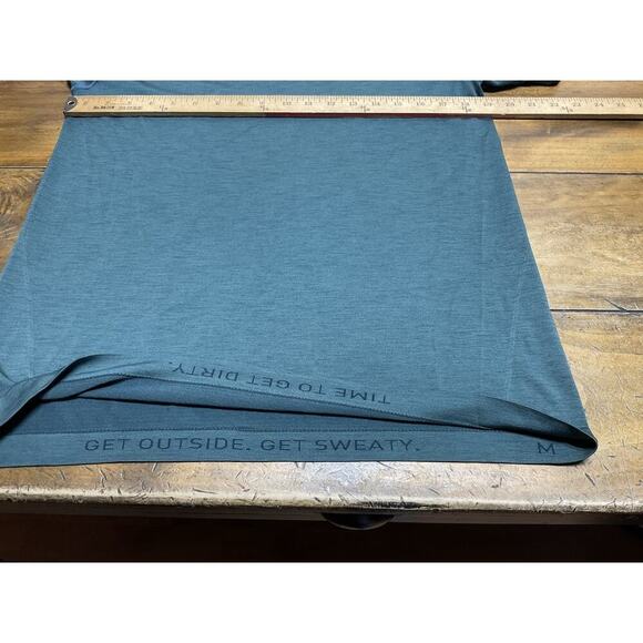 Lululemon Shirt Mens Medium Green Short Sleeve Metal Vent Tech Workout Gym - Picture 6 of 9